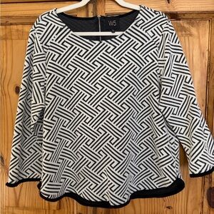 W5 Monochrome Geometric Pattern Blouse